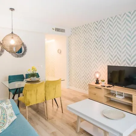Stylish And Bright Apartment Màlaga Exterior photo