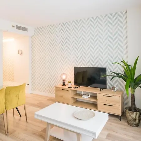Stylish And Bright Apartment Màlaga Exterior photo