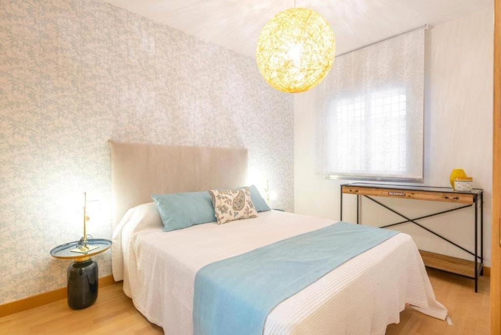 Stylish And Bright Apartment Malaga